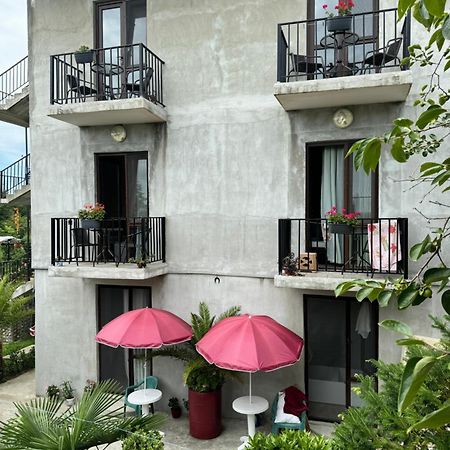 Family Hotel Our House ซิคิสจิรี ภายนอก รูปภาพ