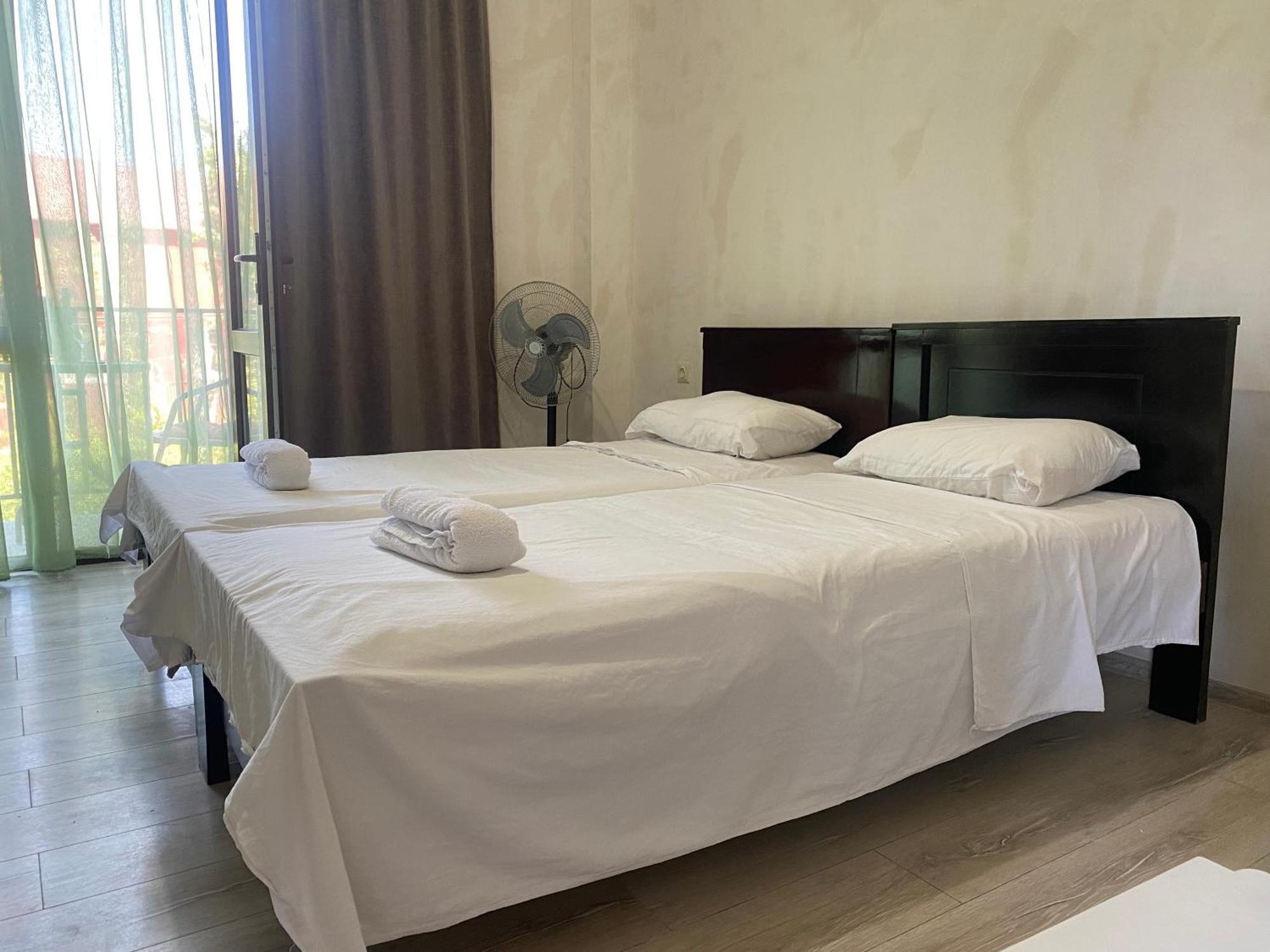 Family Hotel Our House ซิคิสจิรี ภายนอก รูปภาพ