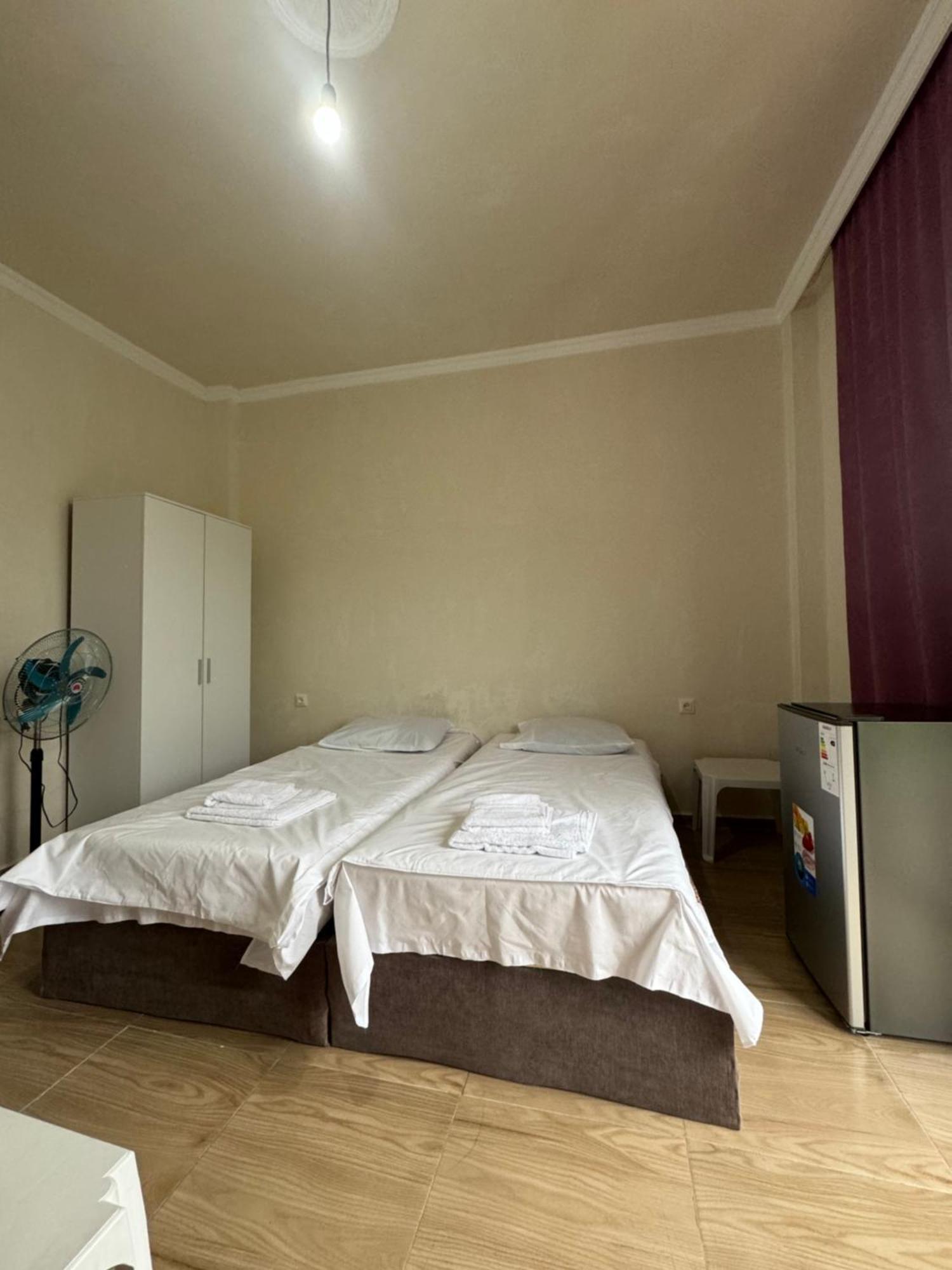 Family Hotel Our House ซิคิสจิรี ภายนอก รูปภาพ