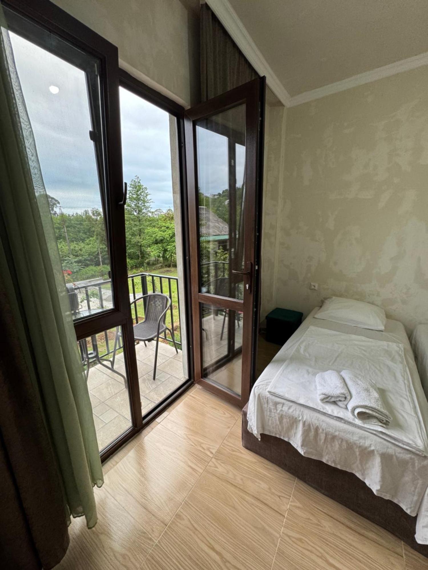 Family Hotel Our House ซิคิสจิรี ภายนอก รูปภาพ